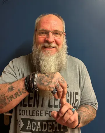 Porträtfoto Herr Fingerhut